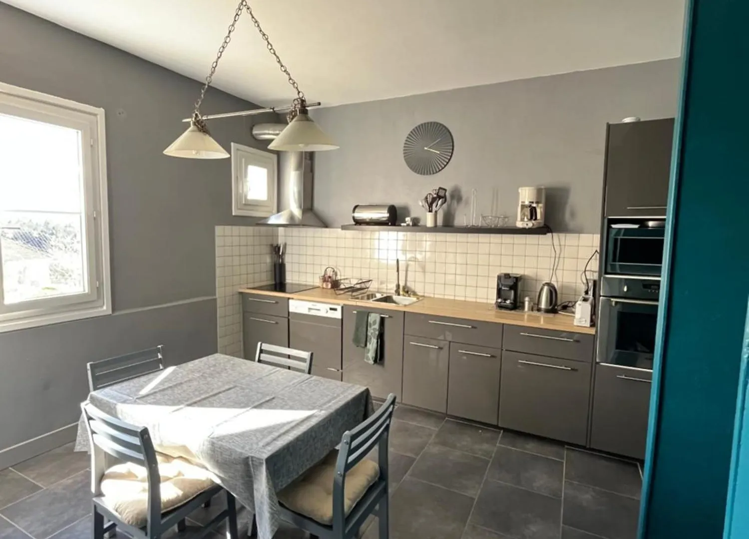 Maison Au Bord Du Lac Saint-Etienne-Cantales Holiday home