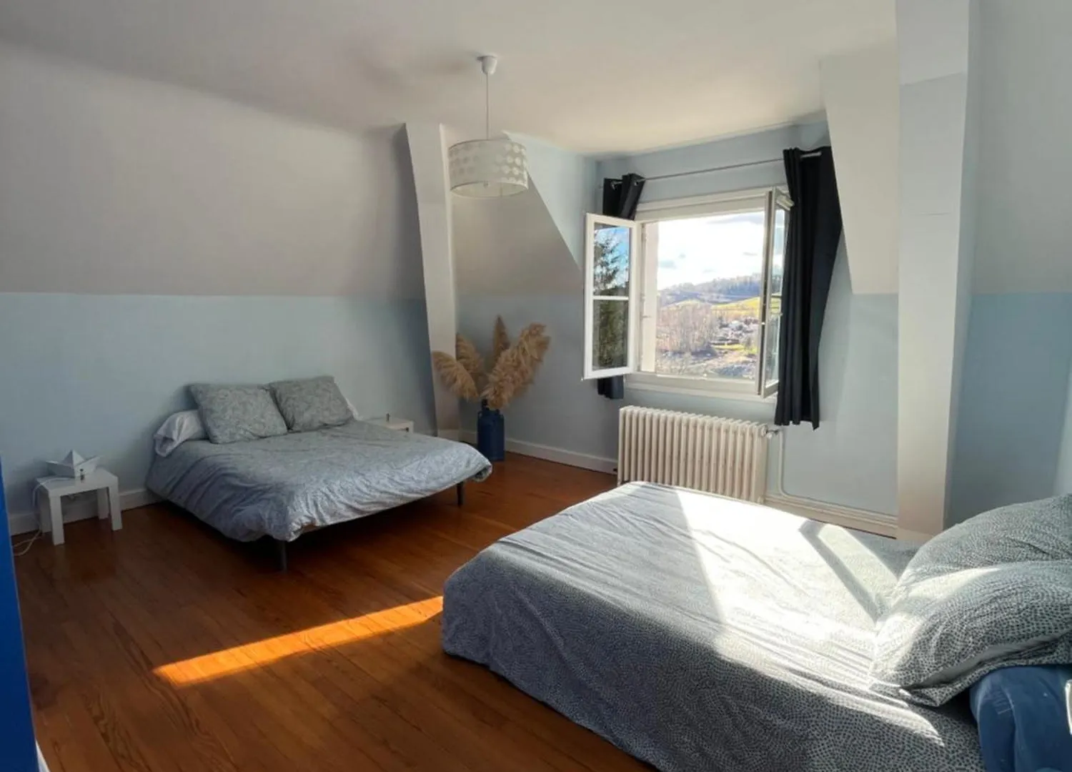 Holiday home Maison Au Bord Du Lac Saint-Etienne-Cantales